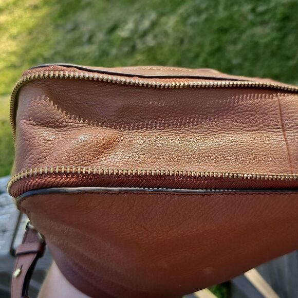 Fossil Brown Pebbled Leather Crossbody Bag - Picture 13 of 13